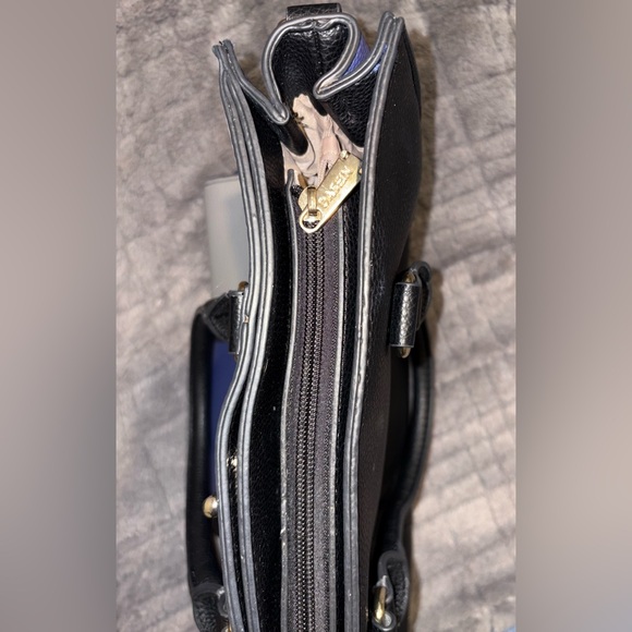 DASEIN Black and Blue Tote Handbag with Matching Clutch and Coin/Cardholder - Picture 3 of 16